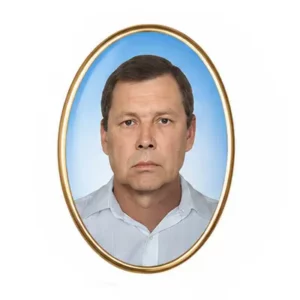 Портрет на памятник из металлокерамики овальный цветной