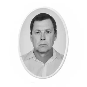 Портрет на памятник из фотокерамики овальный